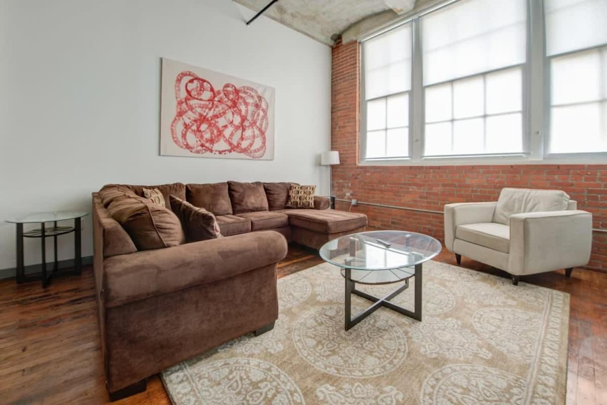 2Br 2Ba Spacious Historic Loft With Gym By Envitae Kansas City Exterior photo